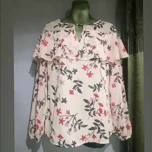 ✨Host Pick✨ New! LC Lauren Conrad Blouse